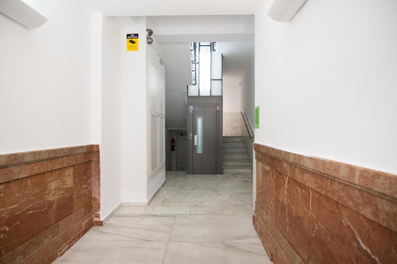 Tuguest Alhondiga Apartment Granada Luaran gambar